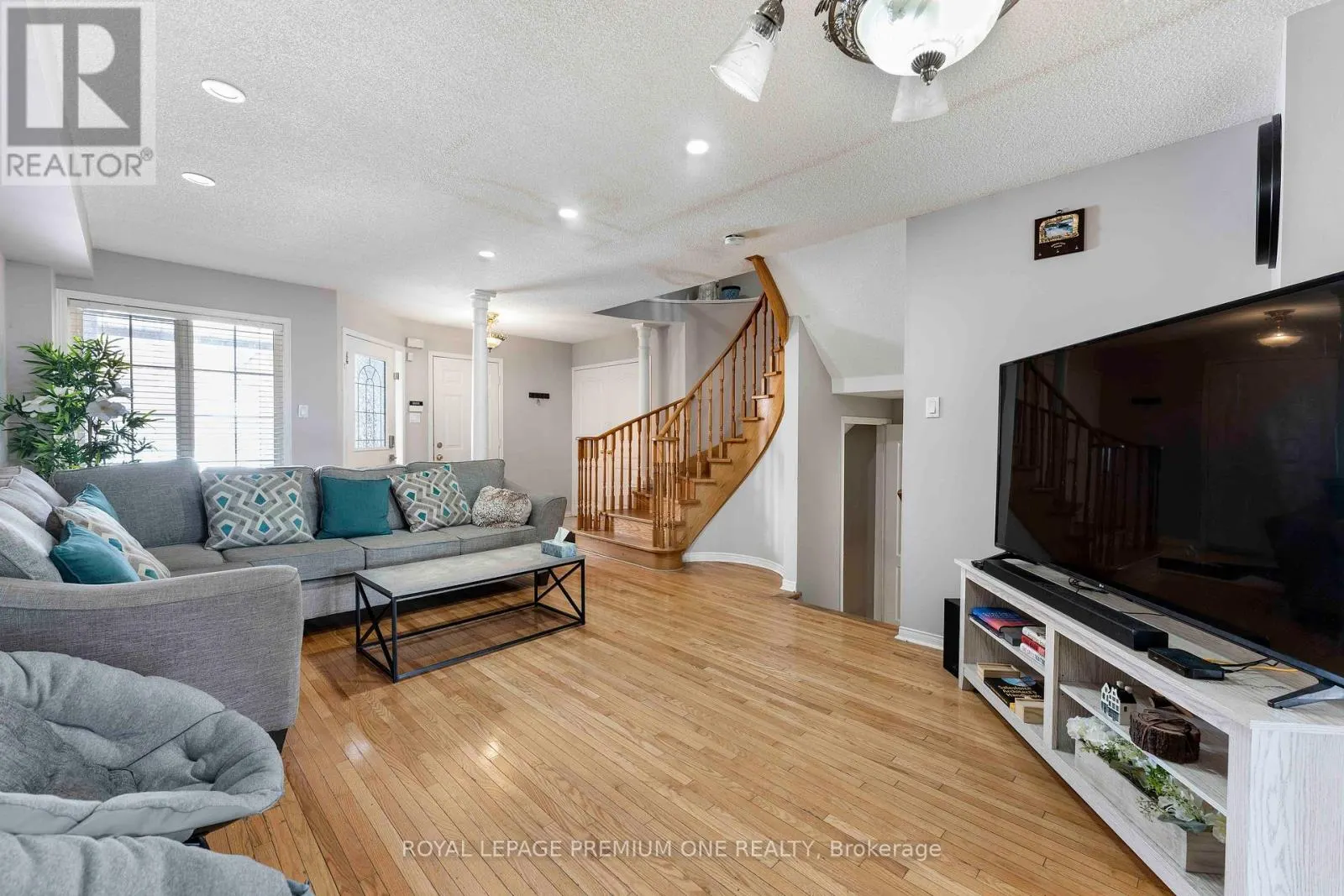 167 PARKTREE DRIVE