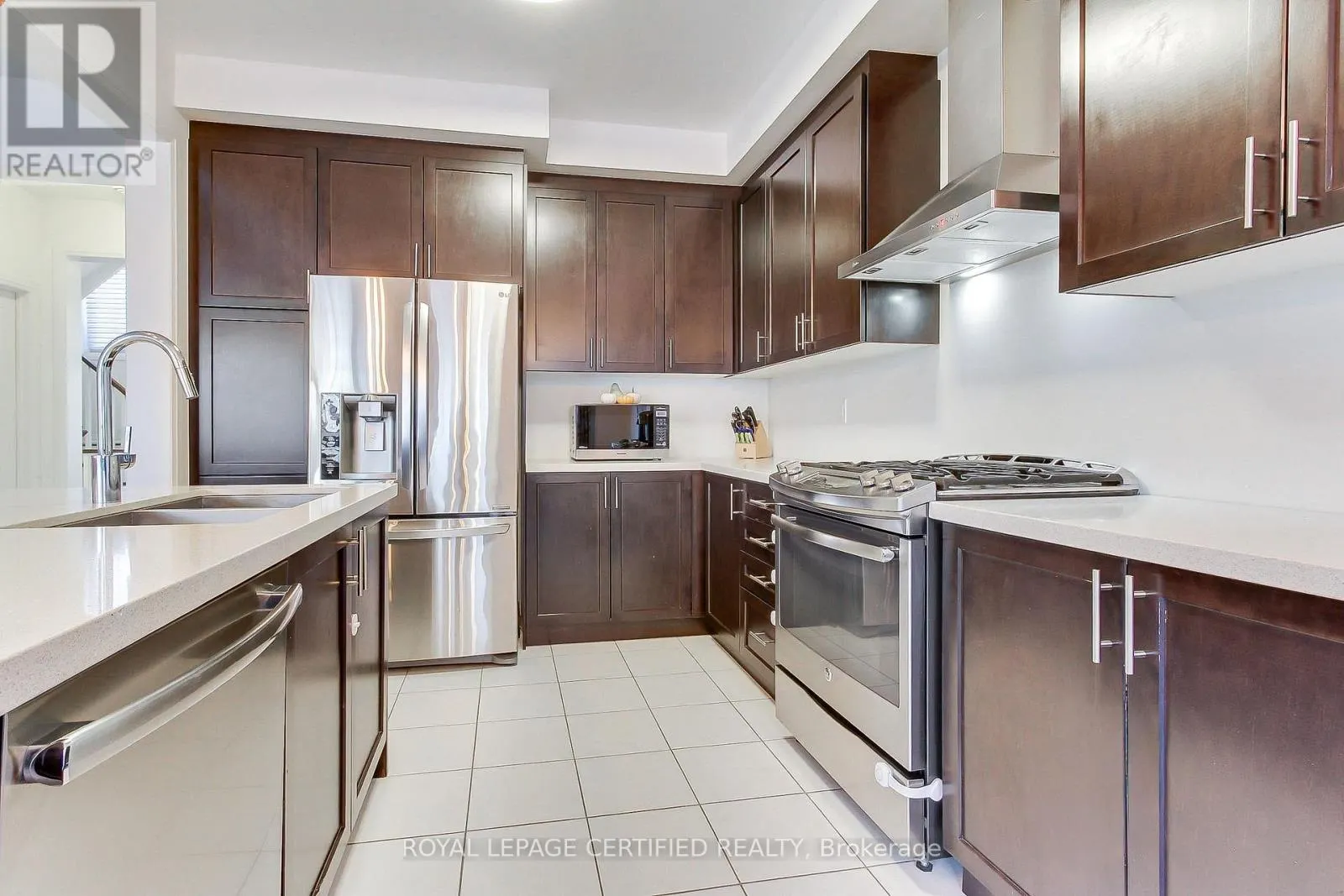 8 MARTIN TRAIL
