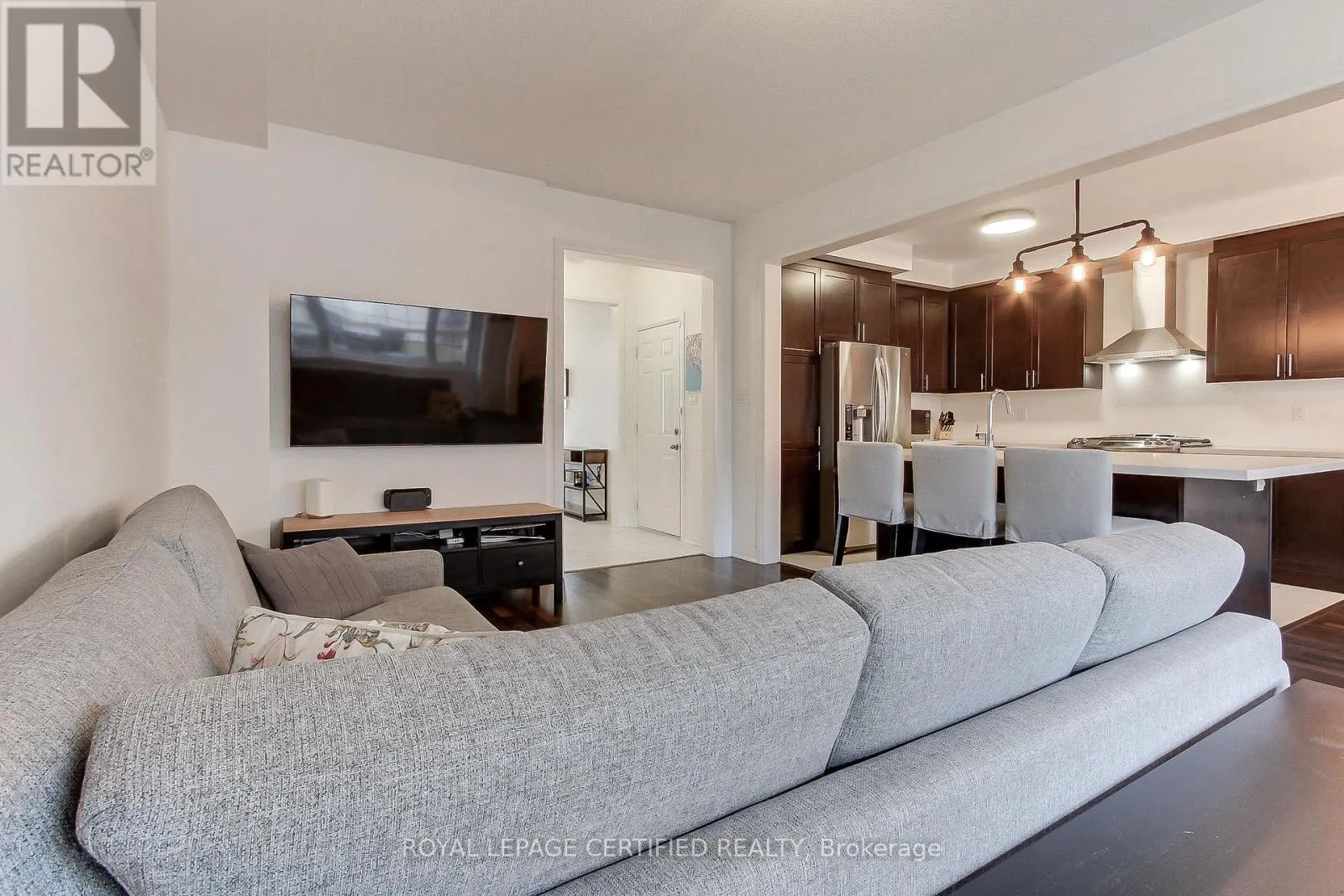 8 MARTIN TRAIL