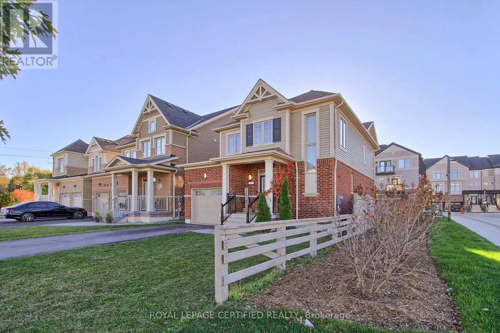 8 MARTIN TRAIL