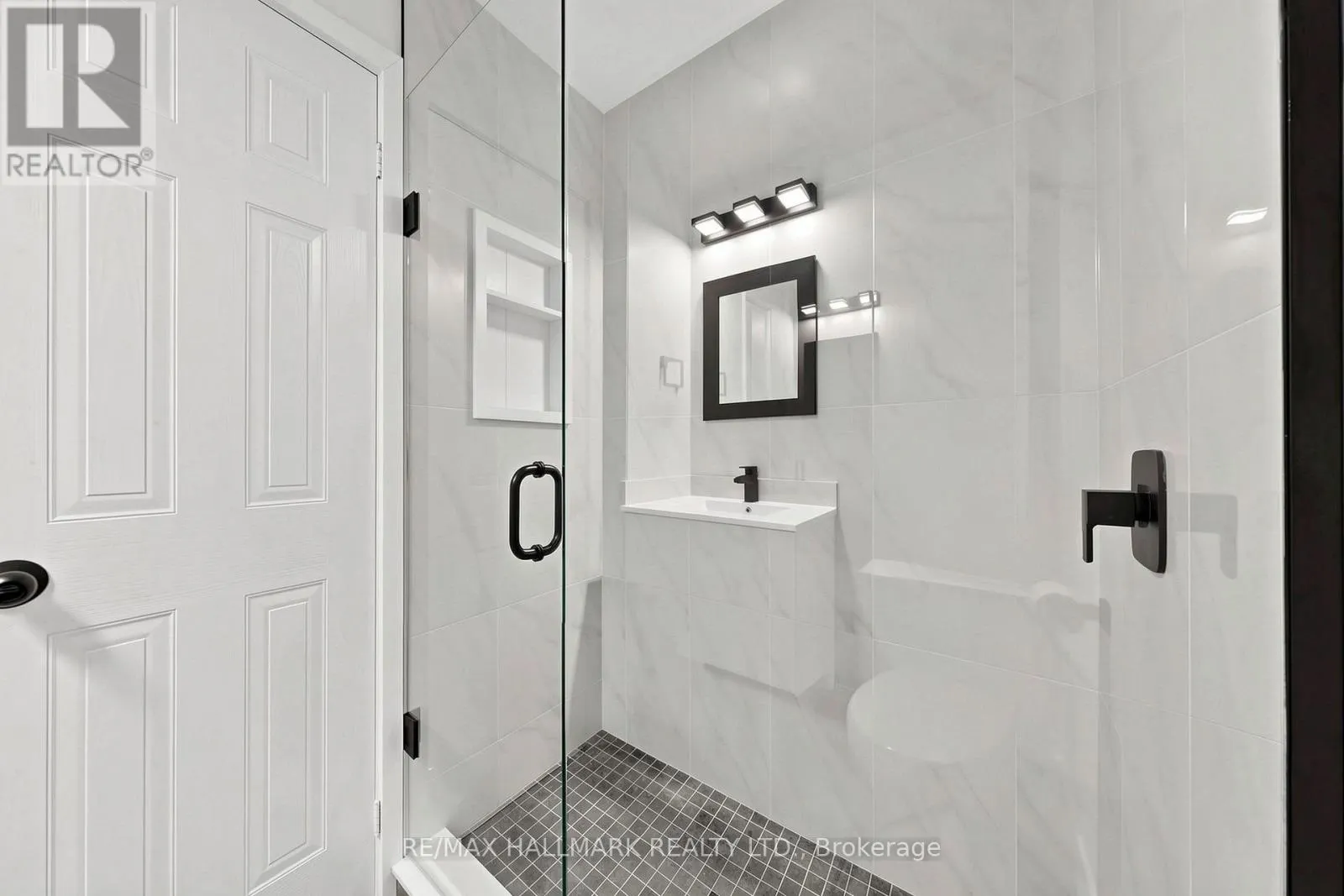1 - 351 RIDDELL COURT