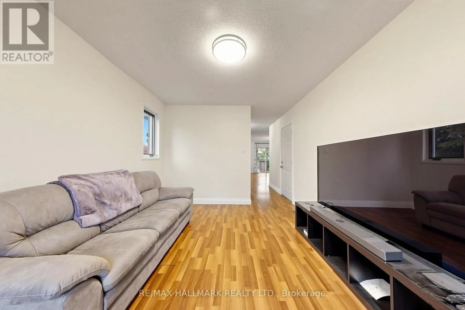 1 - 351 RIDDELL COURT