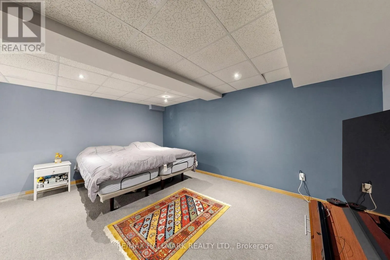 1 - 351 RIDDELL COURT