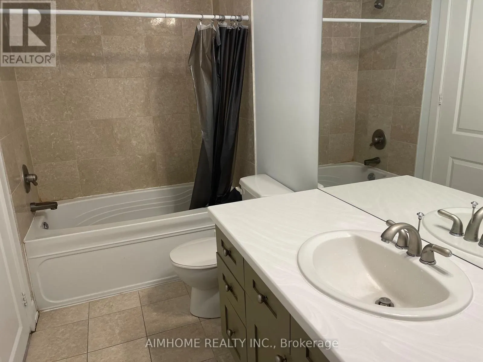 ROOM 2 - 16 HEARTHSIDE AVENUE
