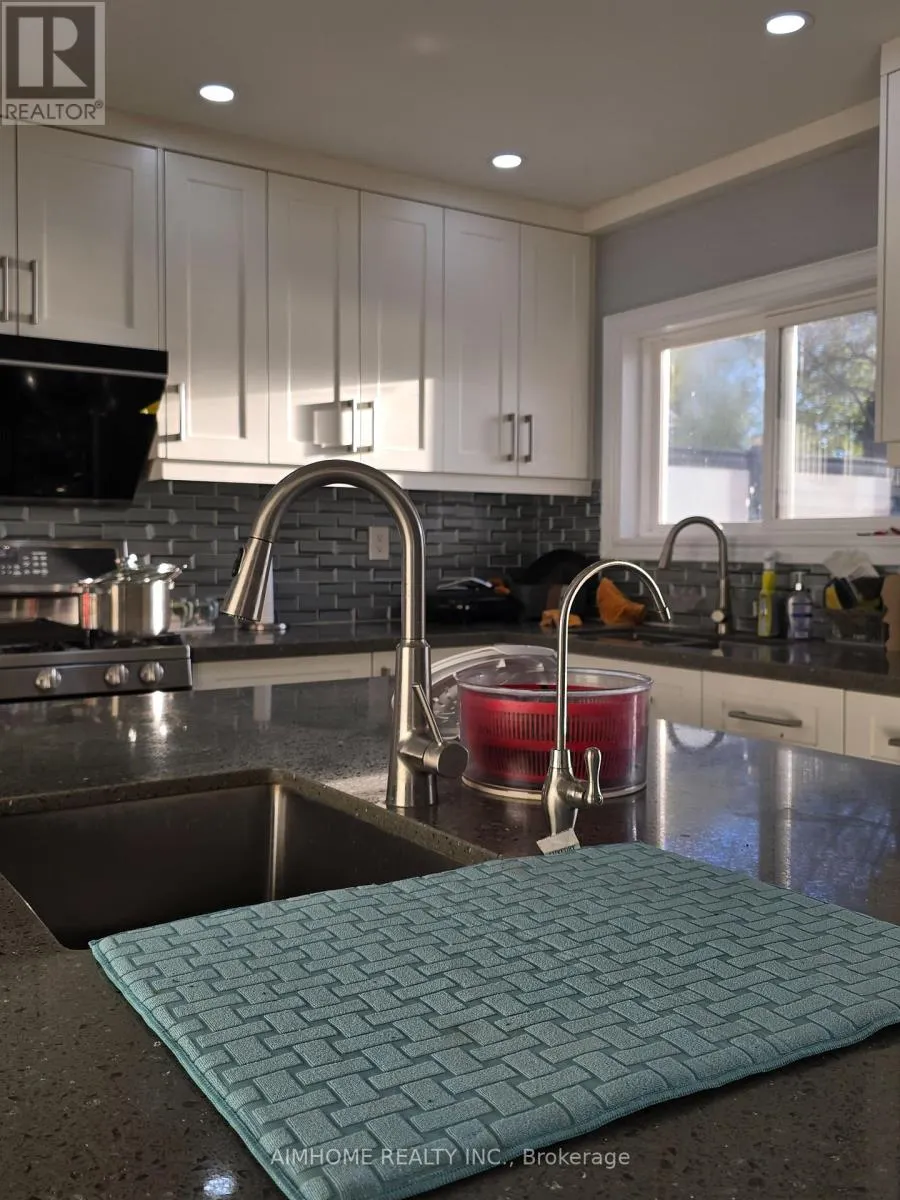 RM EAST - 66A COOKS BAY DRIVE