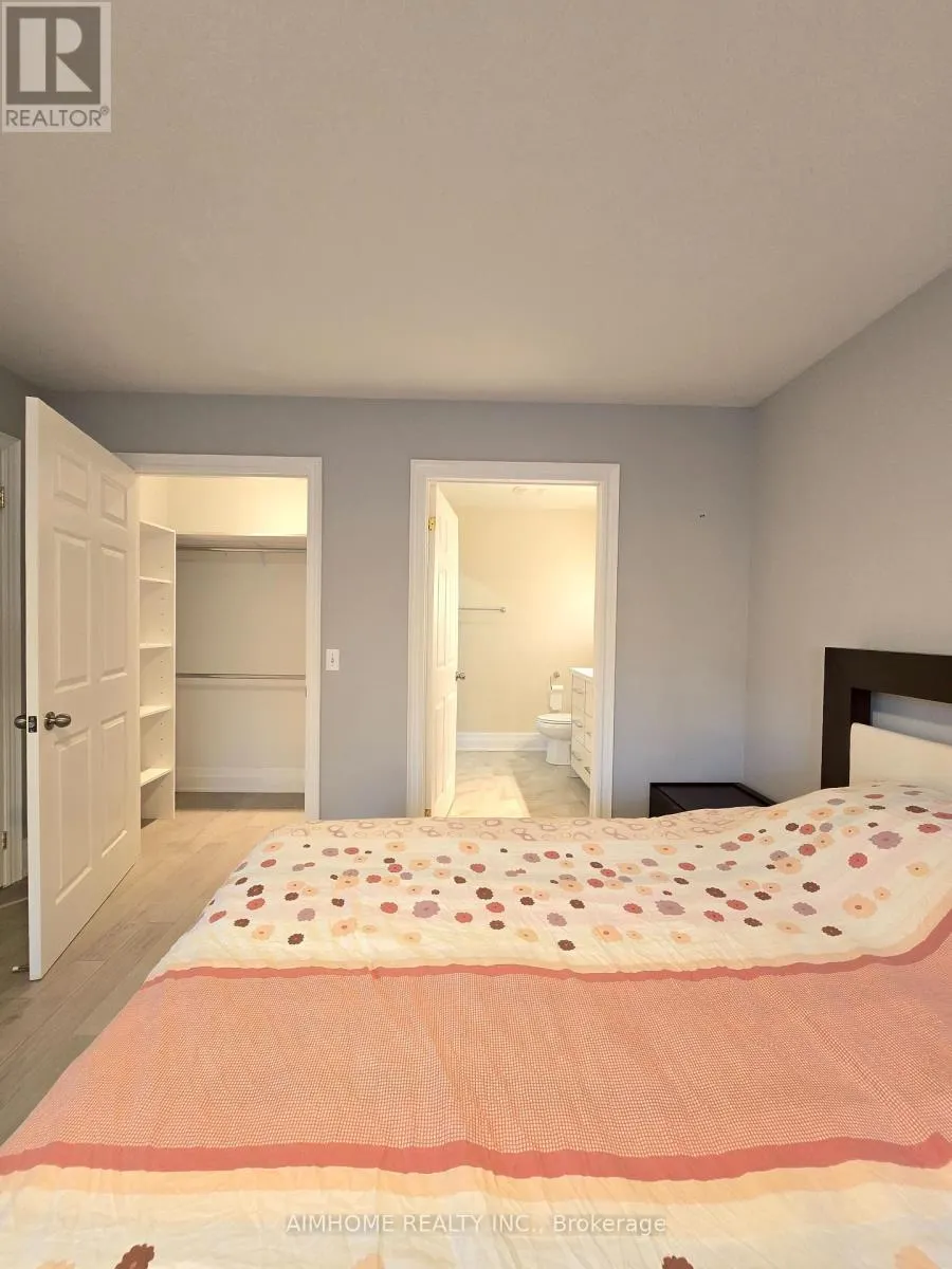 RM EAST - 66A COOKS BAY DRIVE