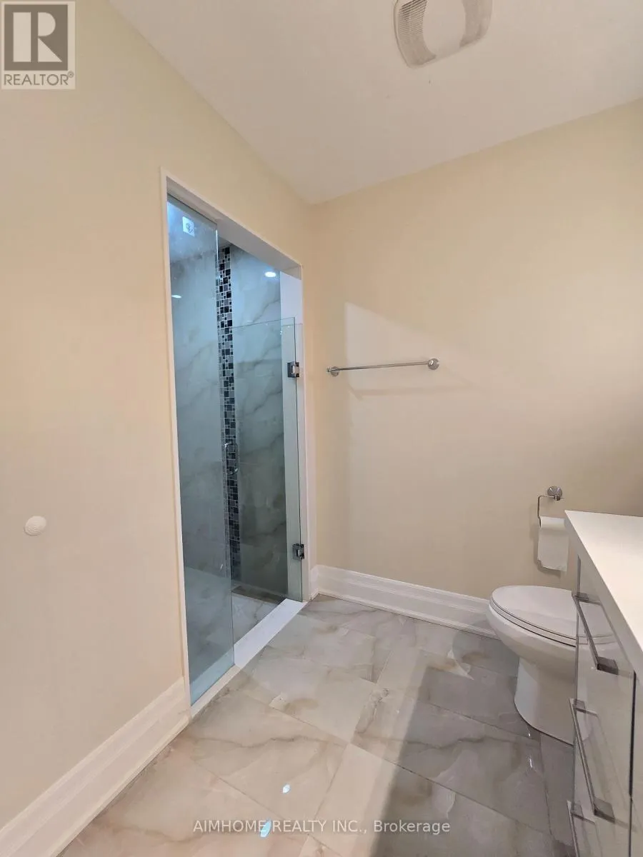 RM EAST - 66A COOKS BAY DRIVE
