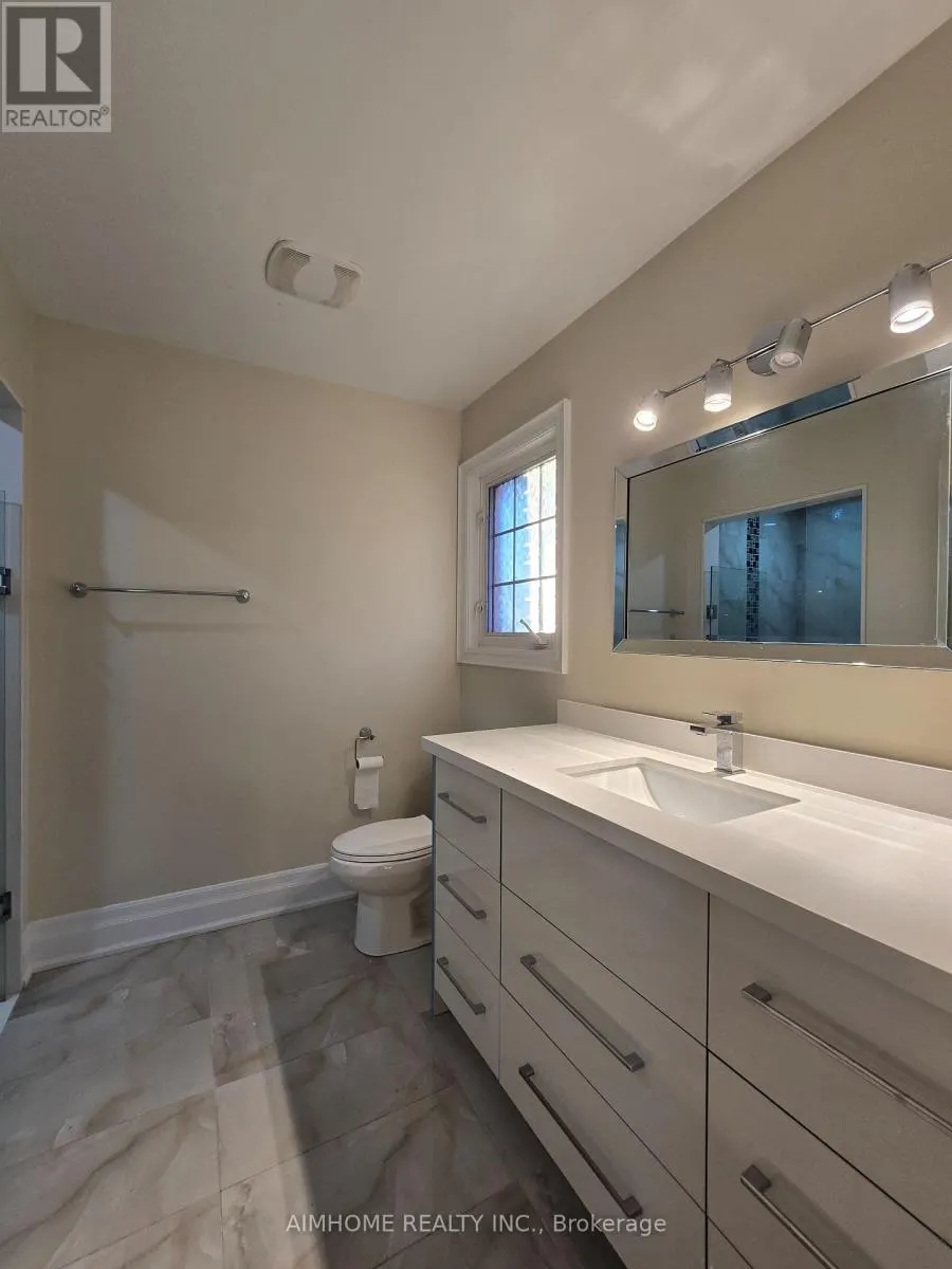 RM EAST - 66A COOKS BAY DRIVE