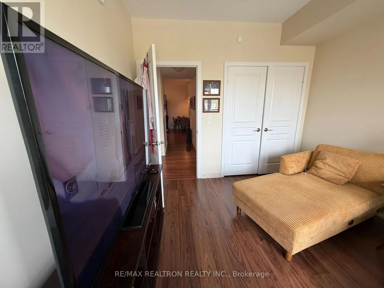 343 - 555 WILLIAM GRAHAM DRIVE