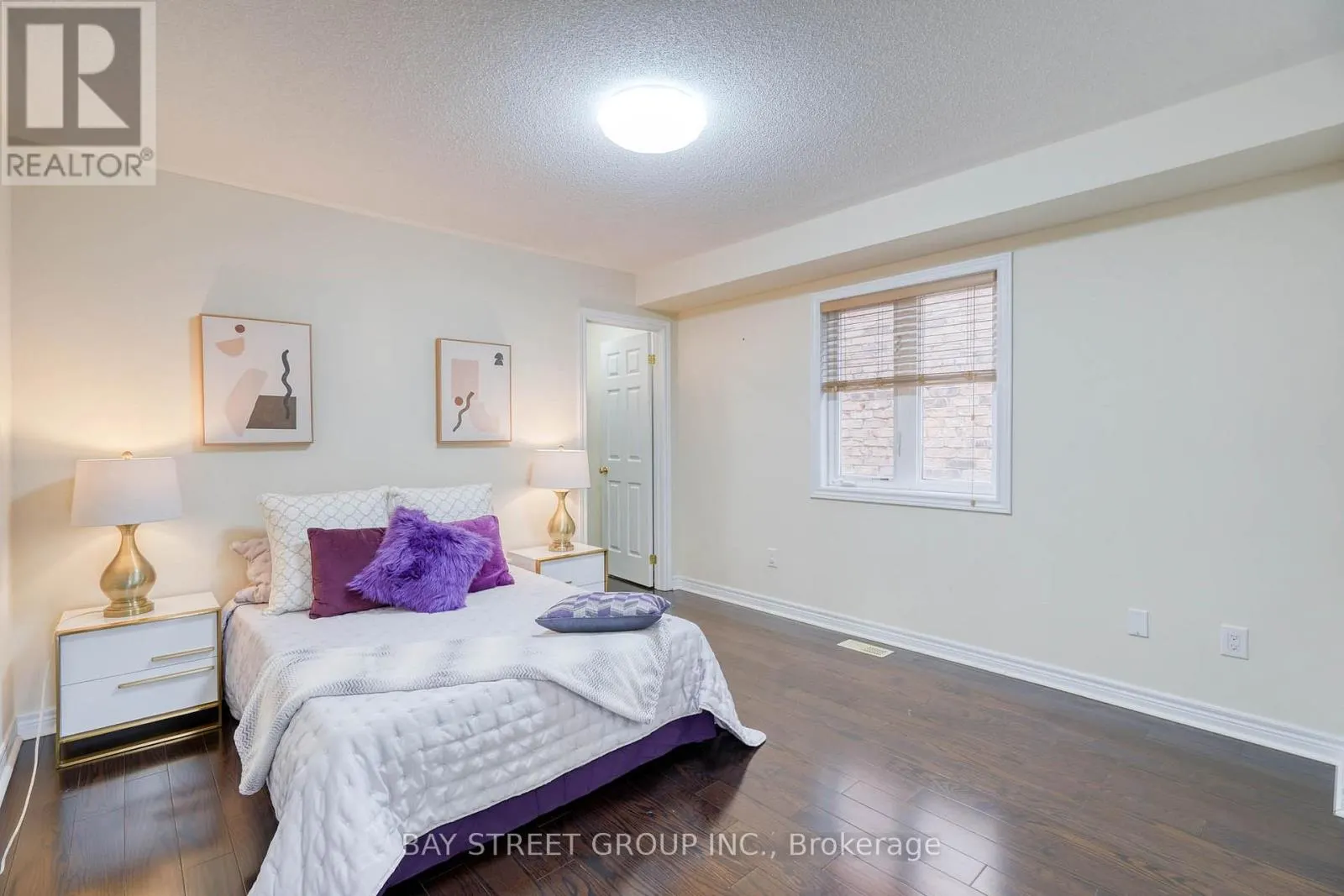 82 PRINCE OF WALES DRIVE