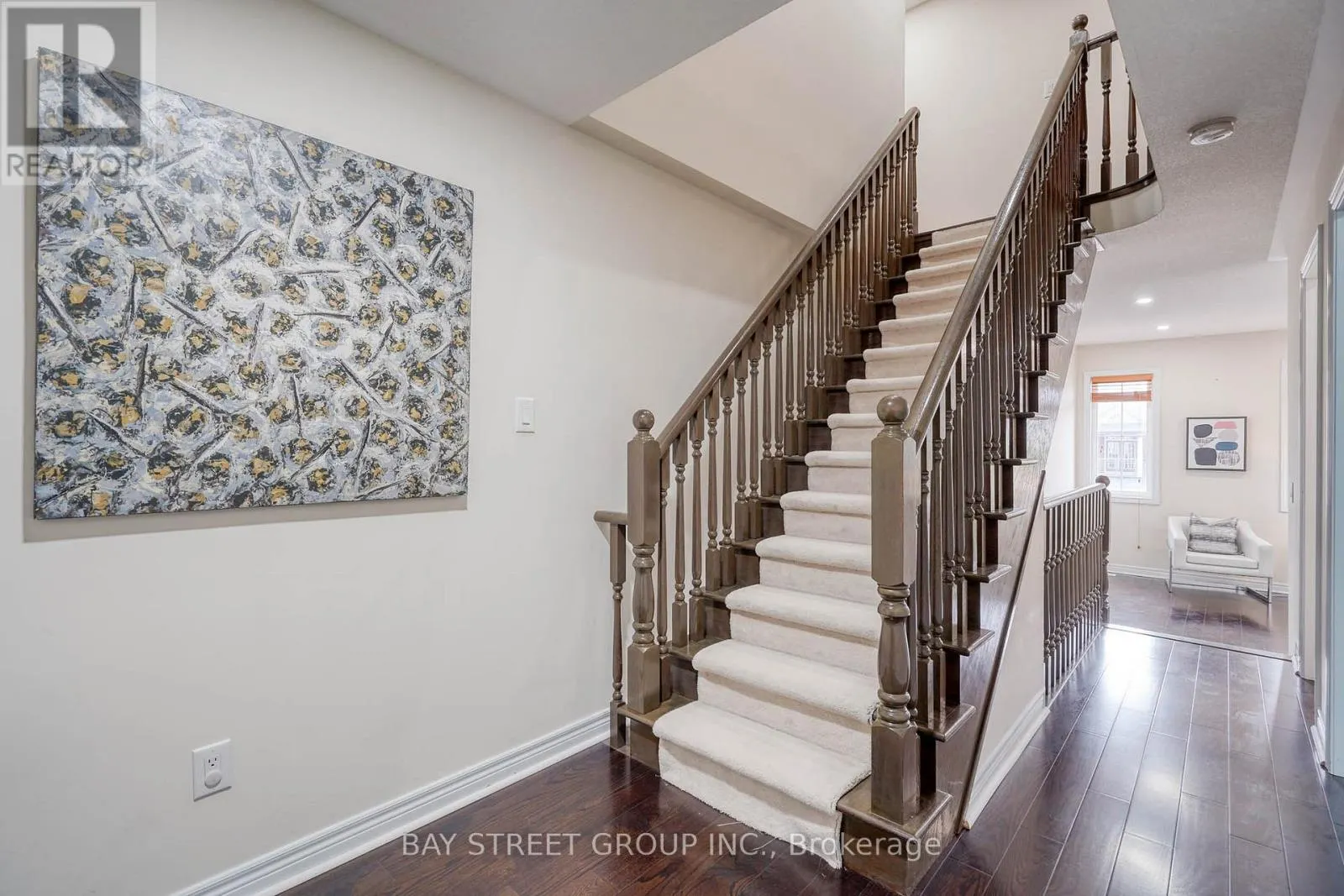 82 PRINCE OF WALES DRIVE