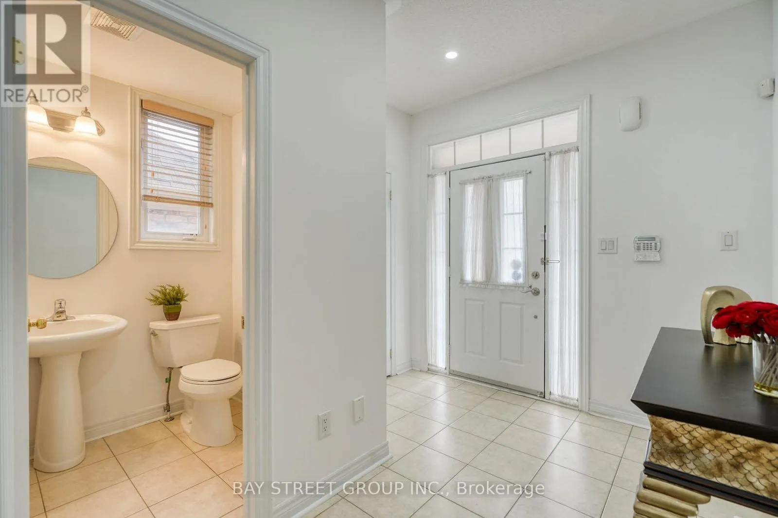 82 PRINCE OF WALES DRIVE