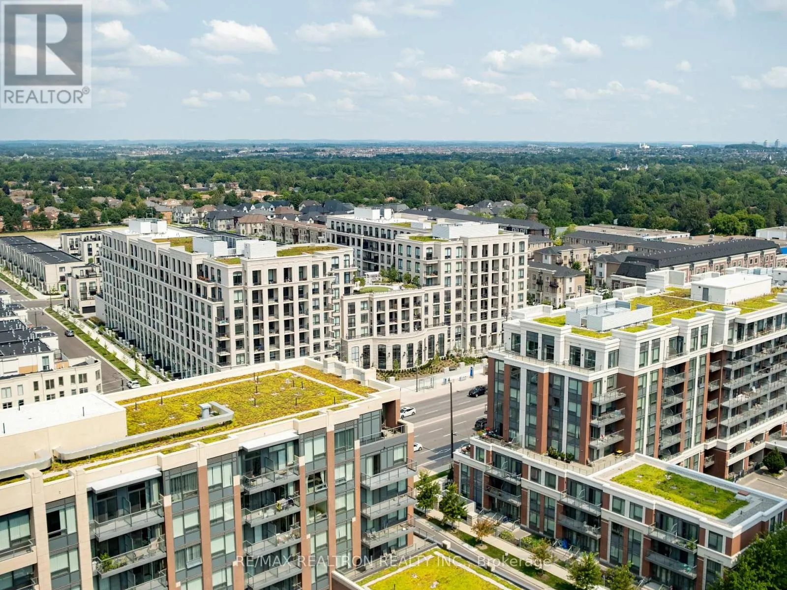 RG1 - 18 UPTOWN DRIVE