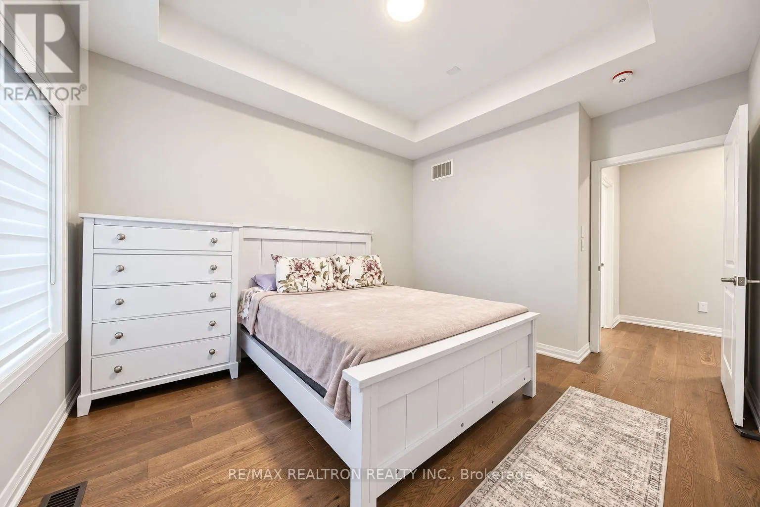 07 - 260 EAGLE STREET
