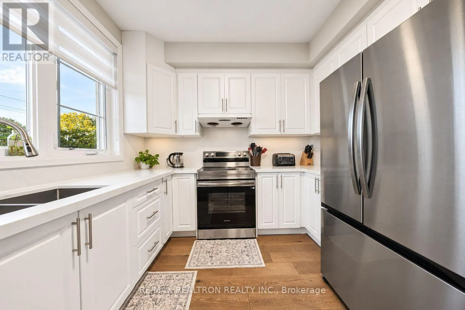 07 - 260 EAGLE STREET