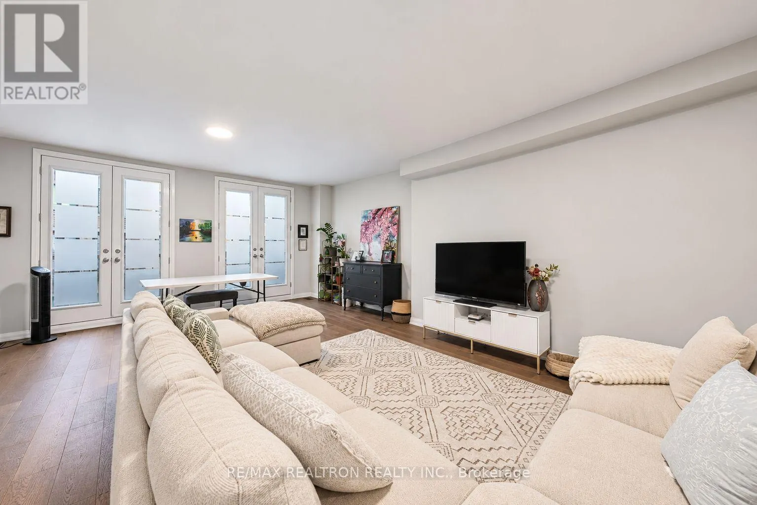 07 - 260 EAGLE STREET