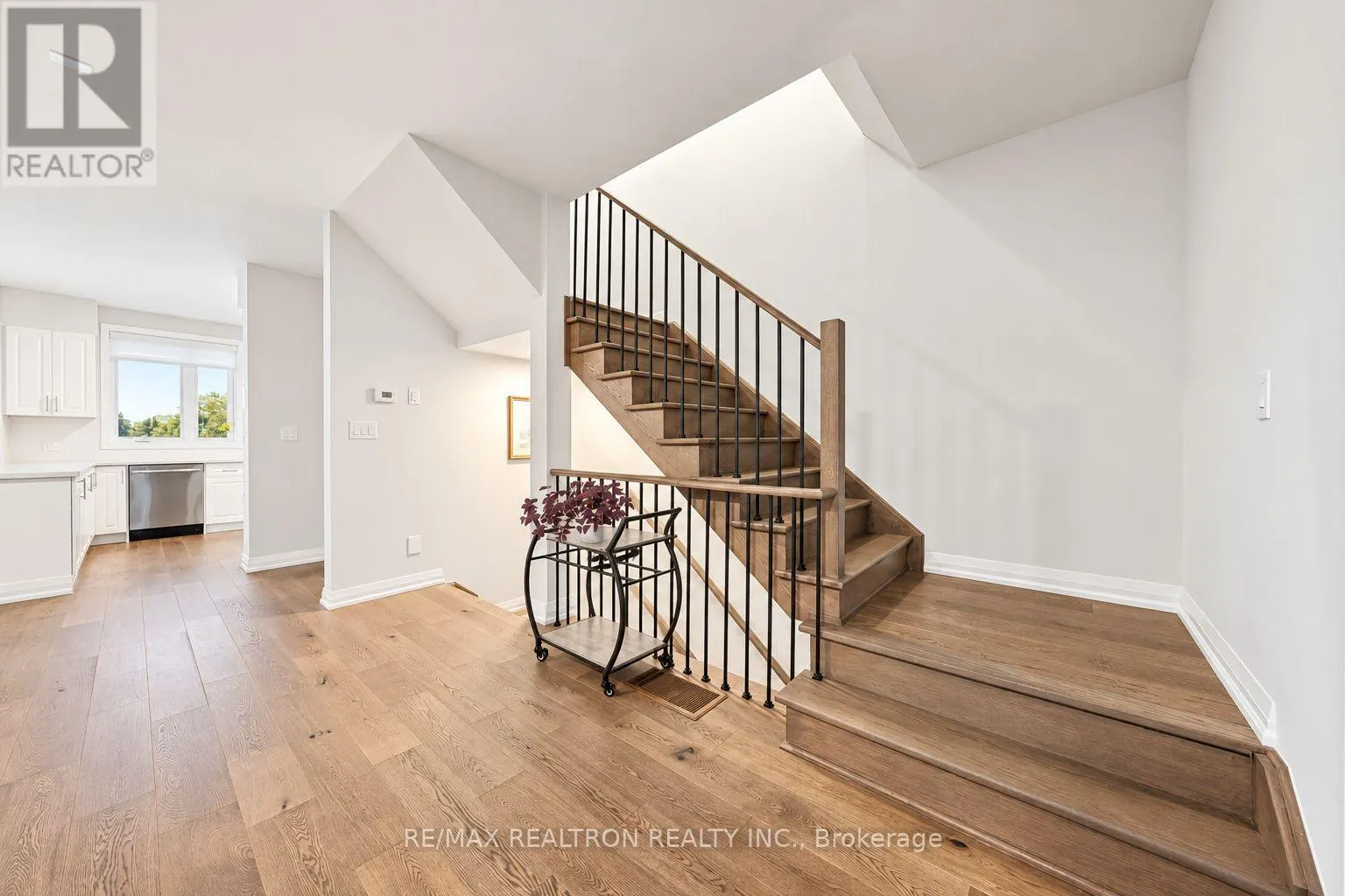 07 - 260 EAGLE STREET