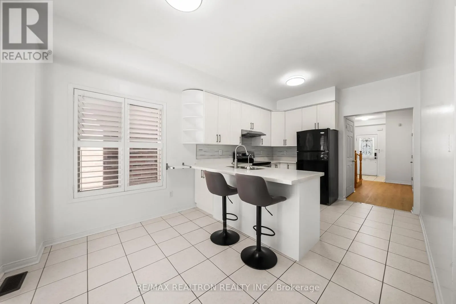 208 PENNDUTCH CIRCLE