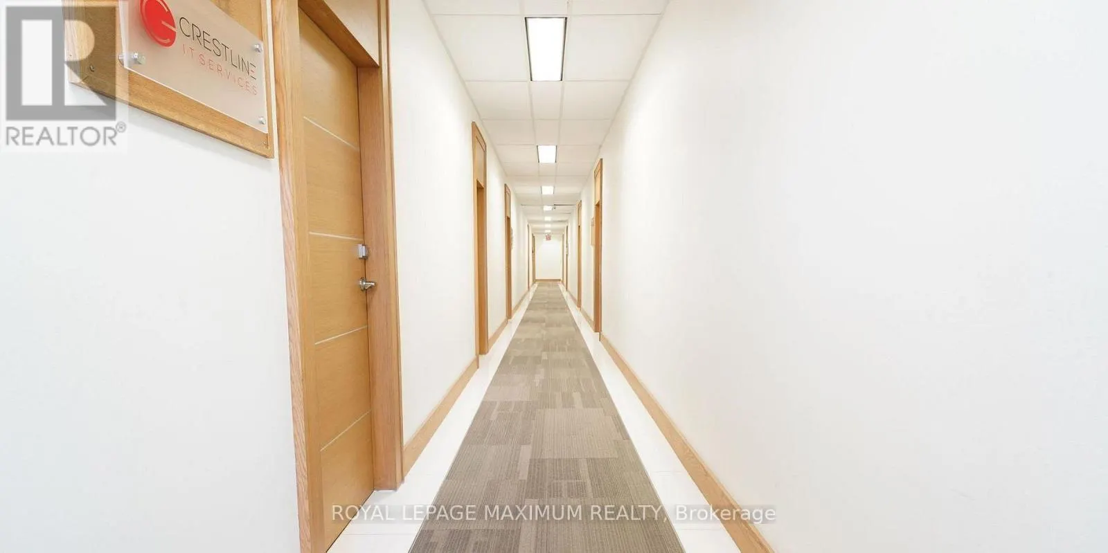 201 - 15260 YONGE STREET