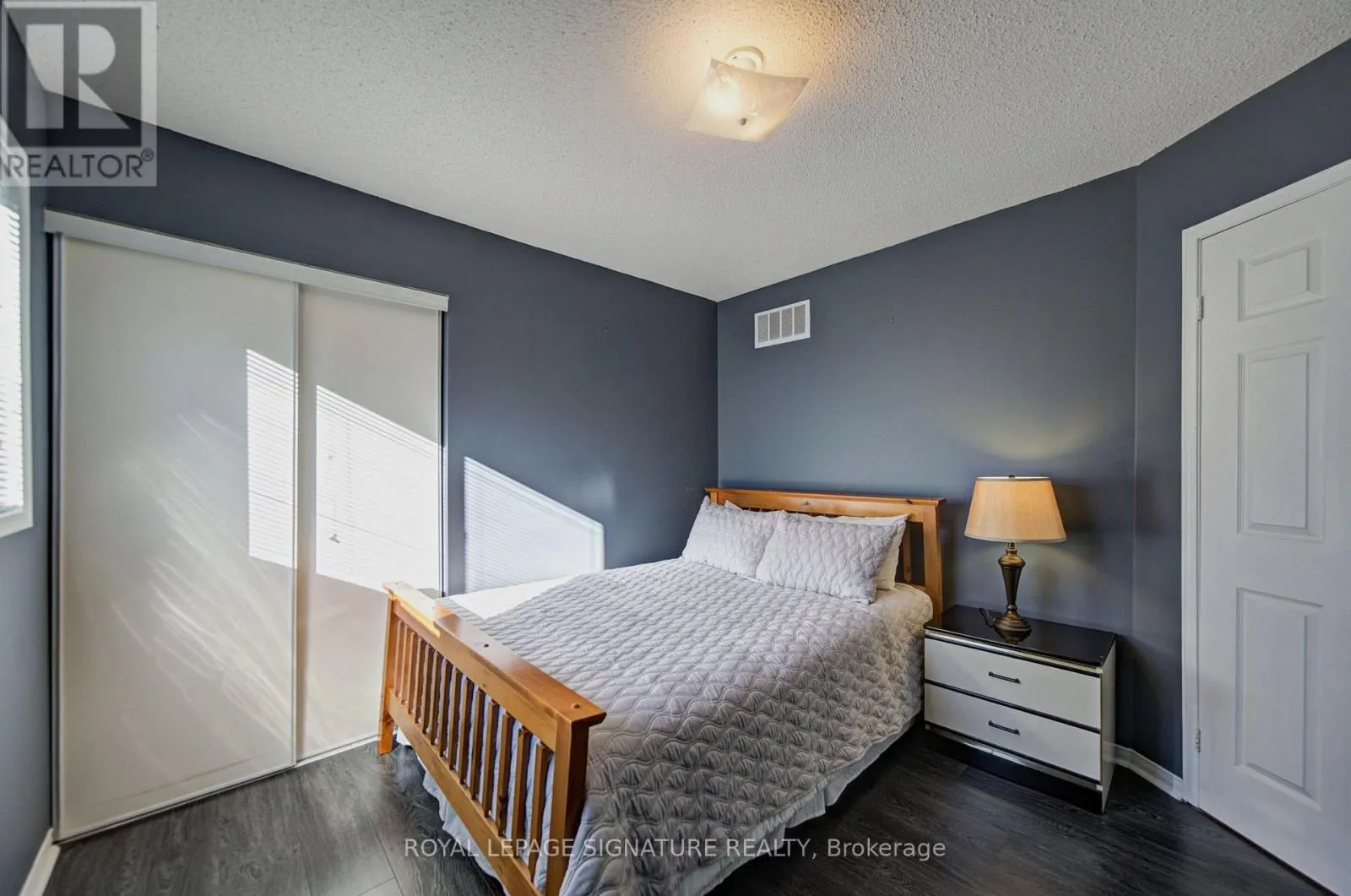 1180 ORIOLE CRESCENT