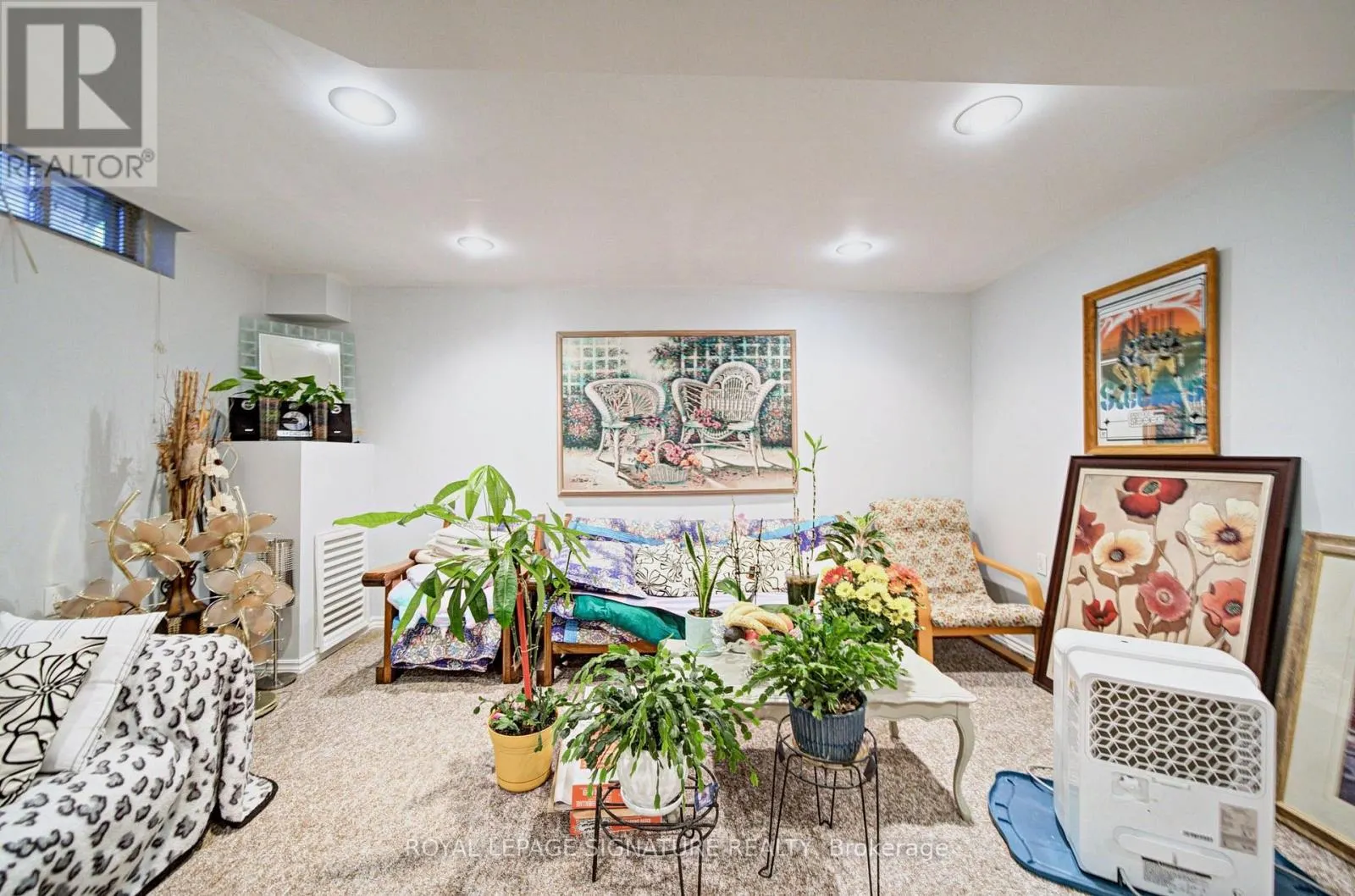 1180 ORIOLE CRESCENT