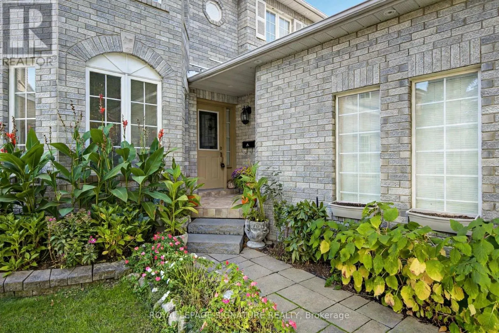 1180 ORIOLE CRESCENT