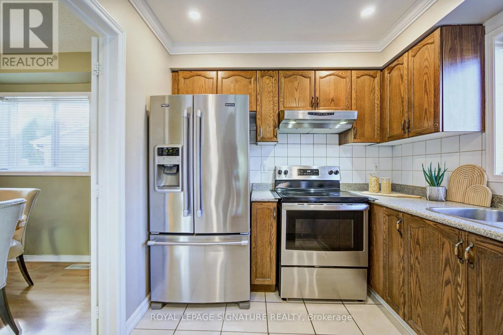 1180 ORIOLE CRESCENT