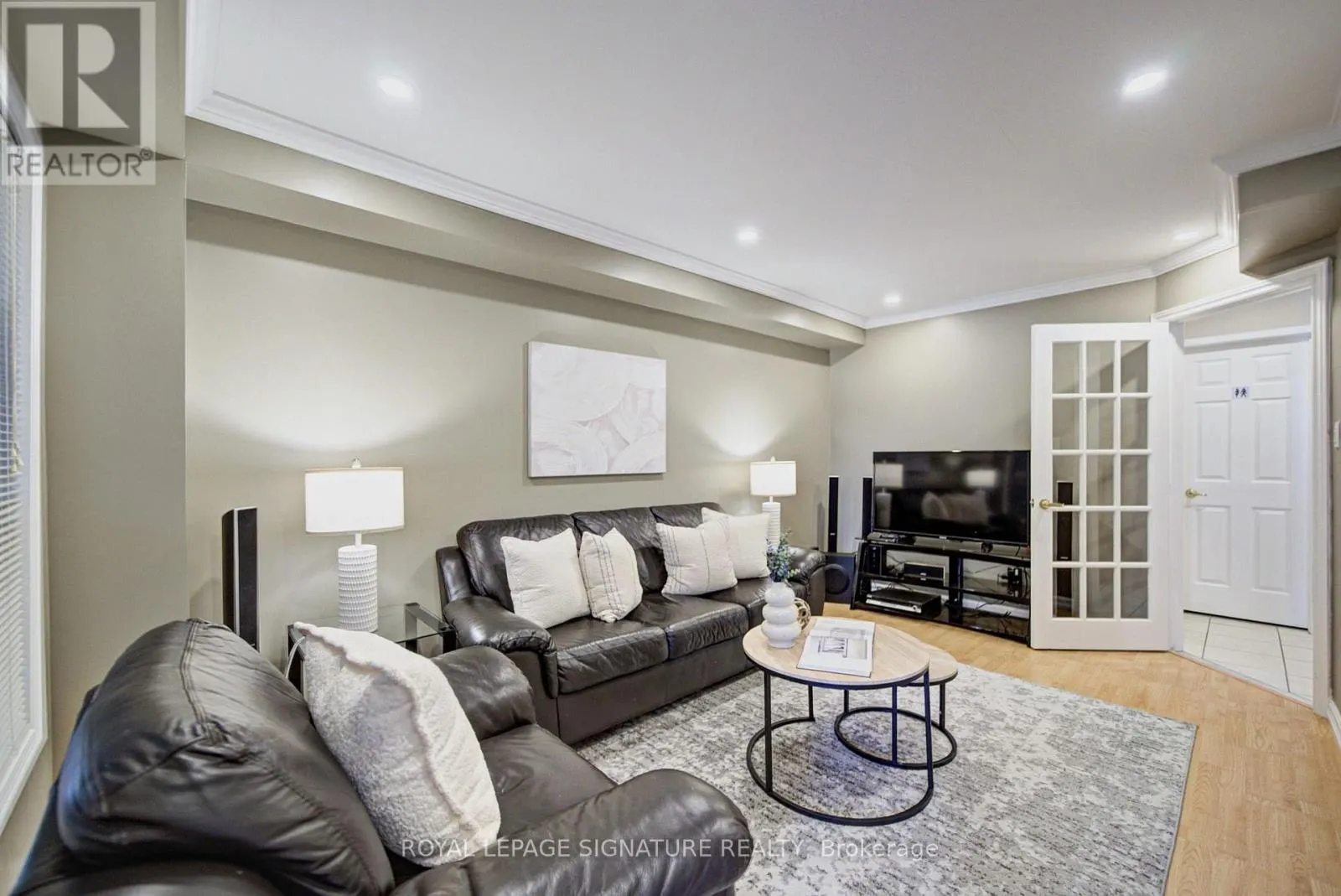 1180 ORIOLE CRESCENT