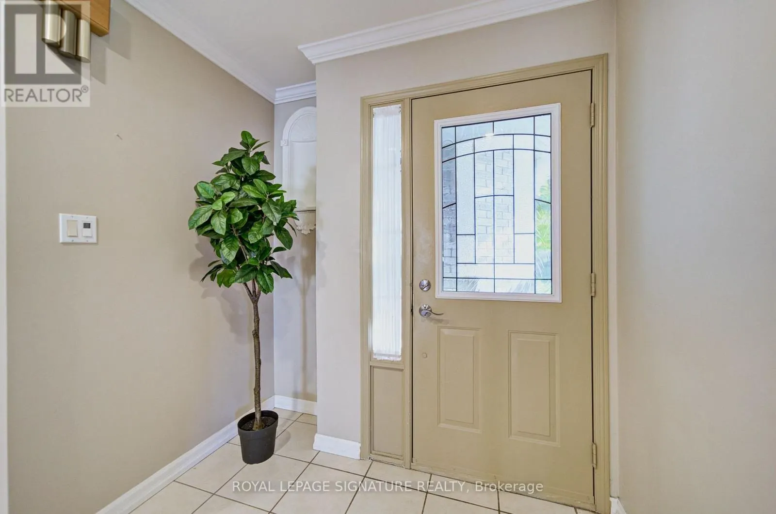 1180 ORIOLE CRESCENT
