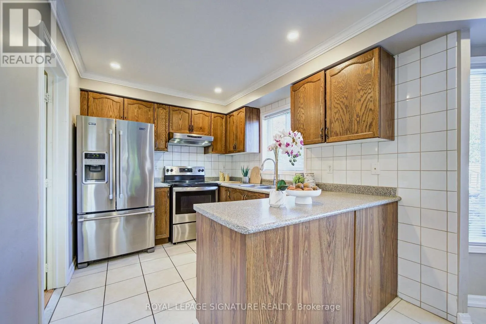 1180 ORIOLE CRESCENT