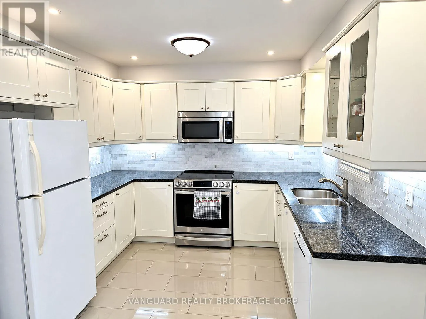 58 - 19 FOXCHASE AVENUE