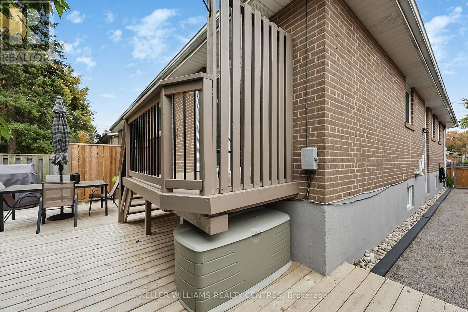 141 LUNDYS LANE