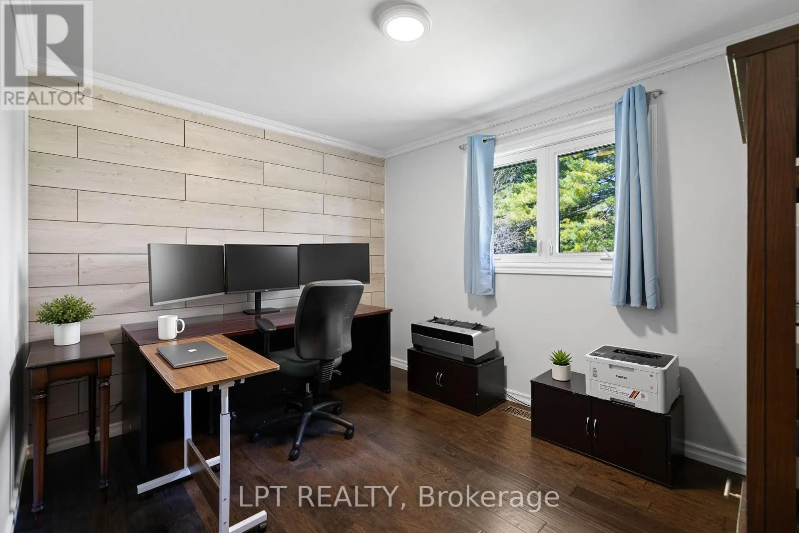 40 ROSEMARY LANE