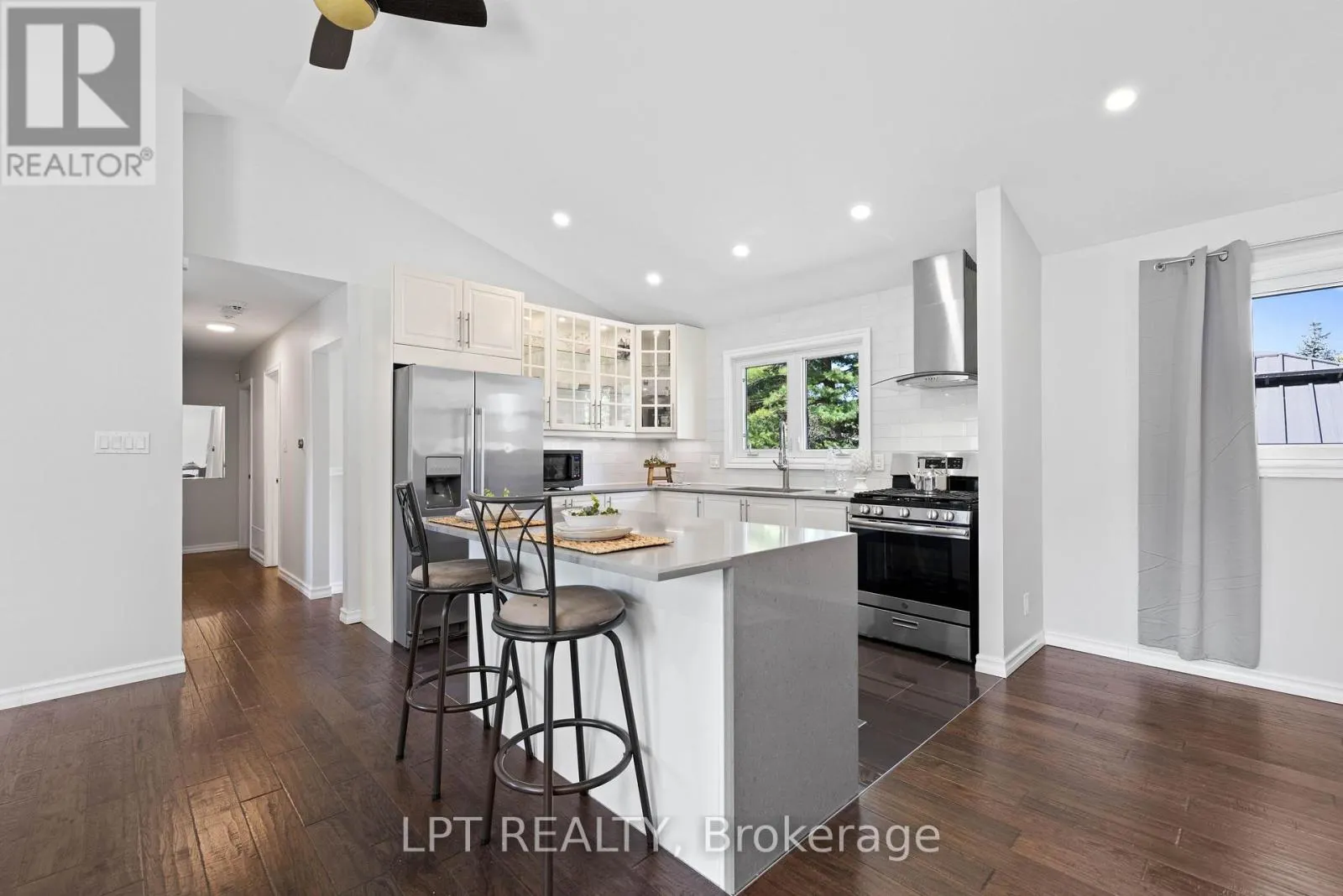 40 ROSEMARY LANE