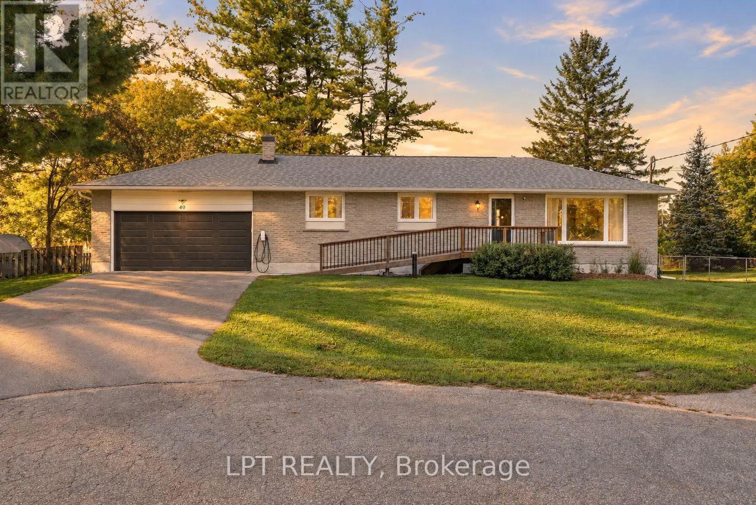 40 ROSEMARY LANE