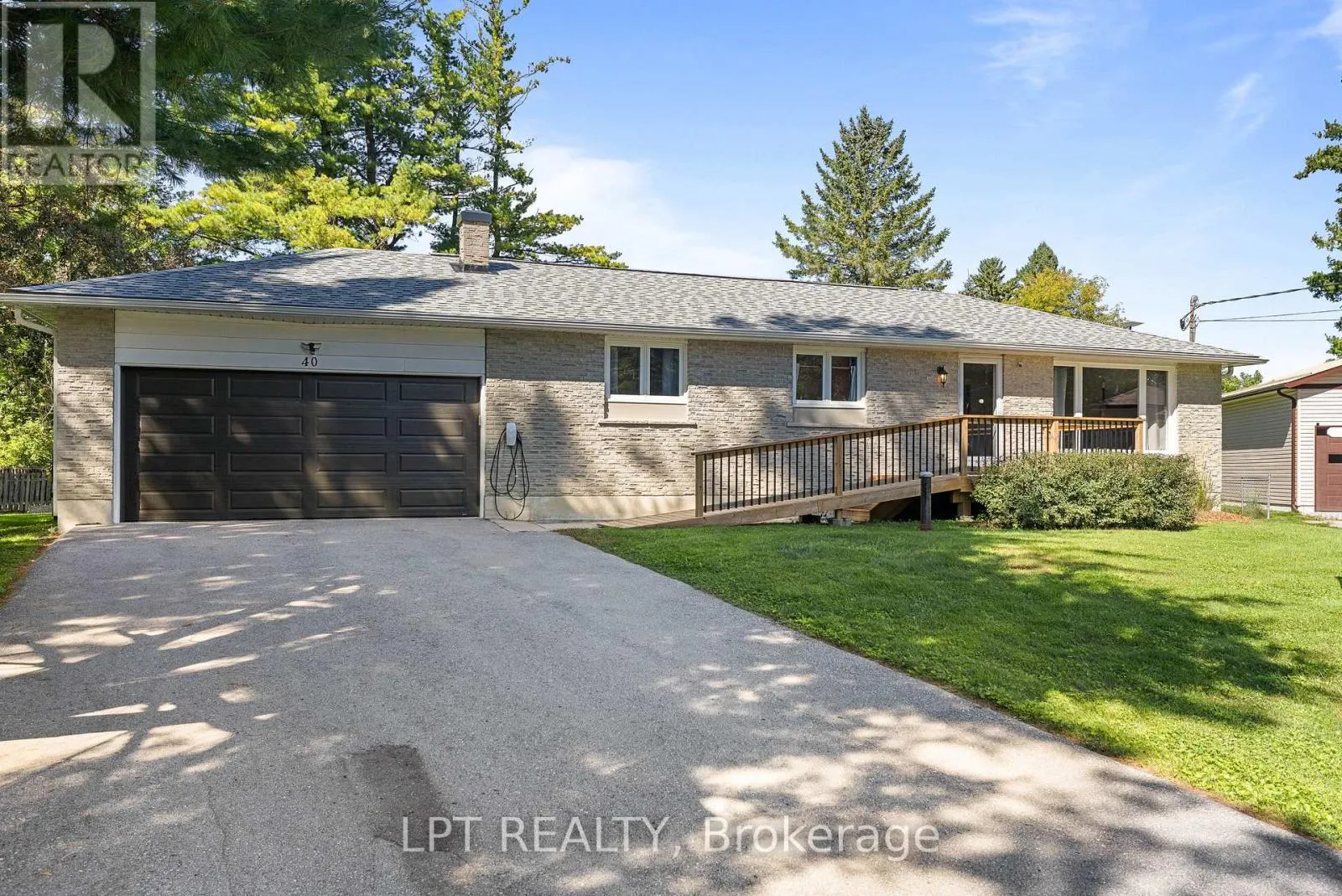 40 ROSEMARY LANE