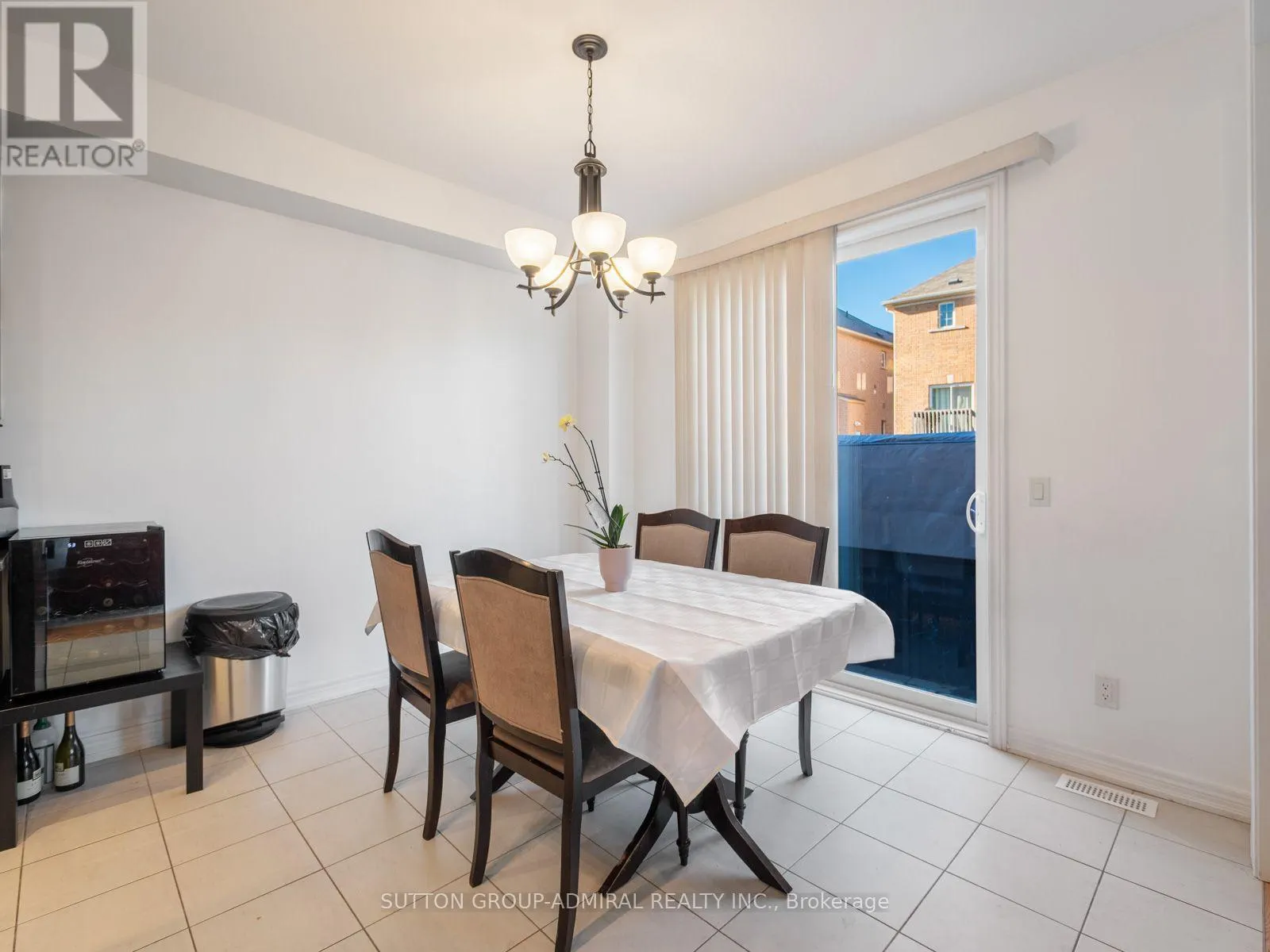377 BUSATO DRIVE