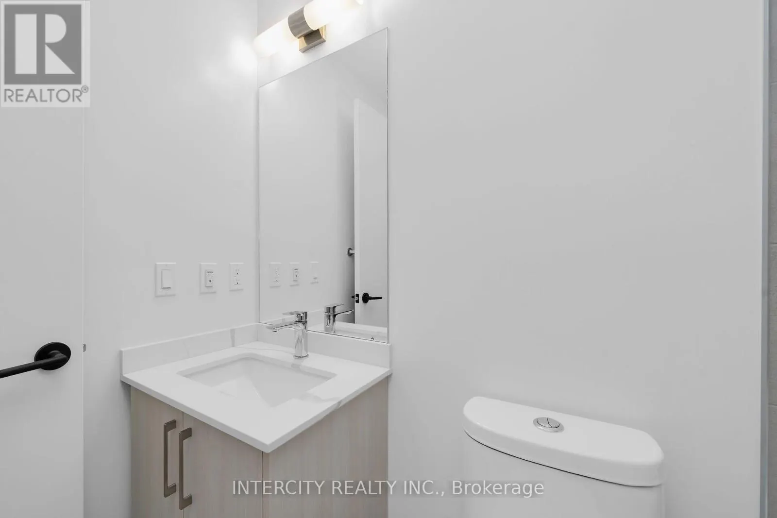 340 - 2075 KING ROAD