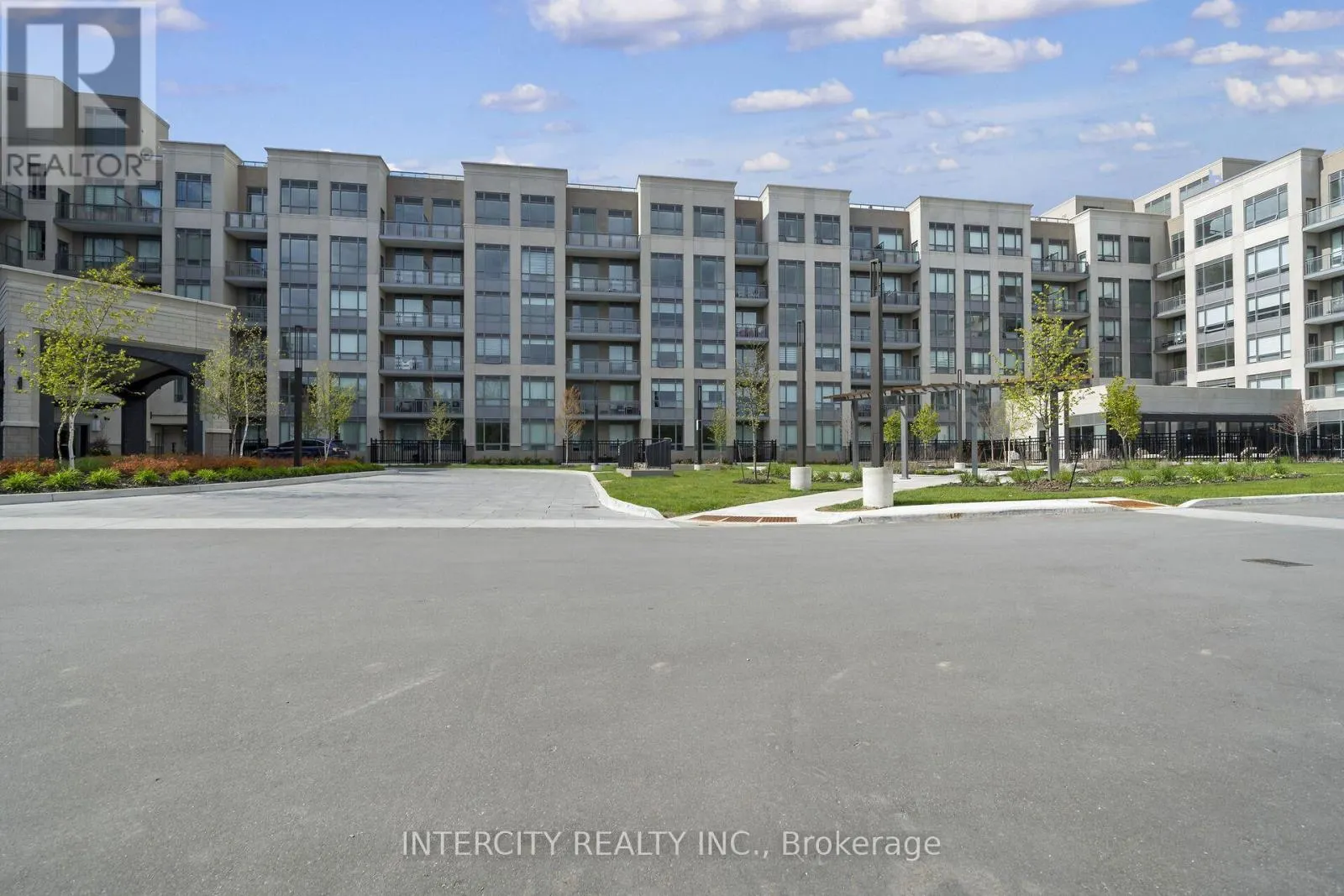 340 - 2075 KING ROAD