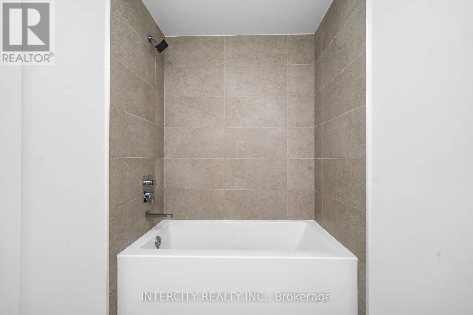 433 - 2075 KING ROAD