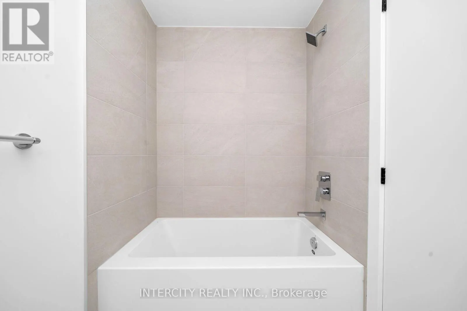 248 - 2075 KING ROAD