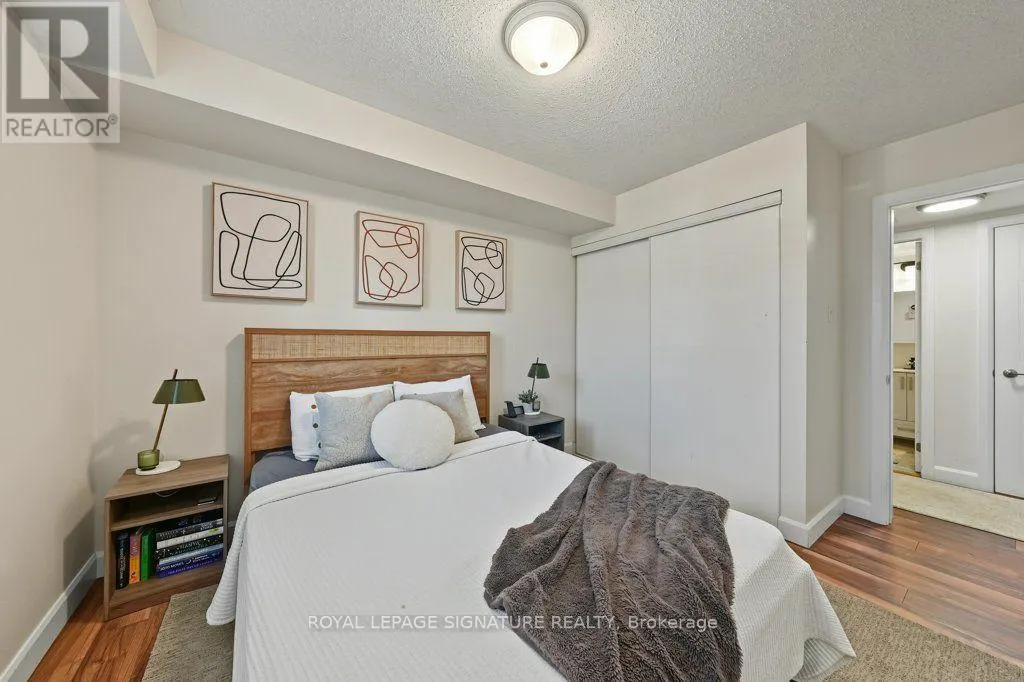 65 - 2285 BUR OAK AVENUE