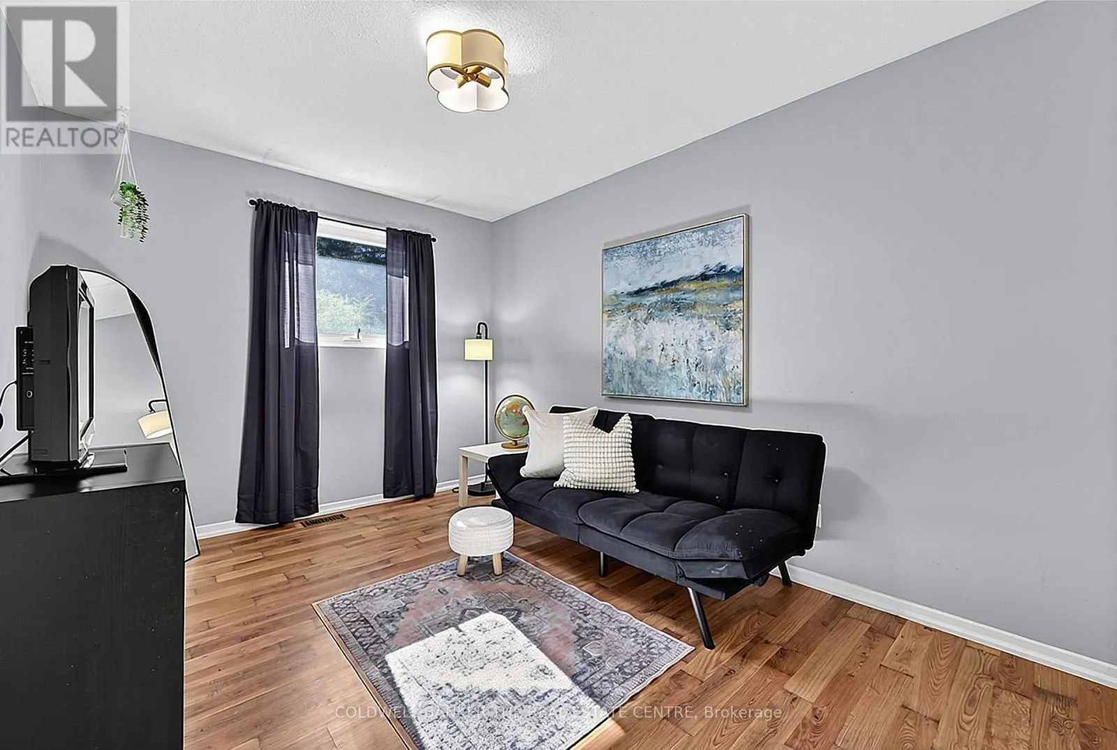 836 ELGIN STREET