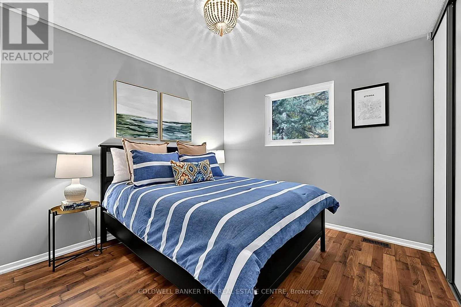 836 ELGIN STREET