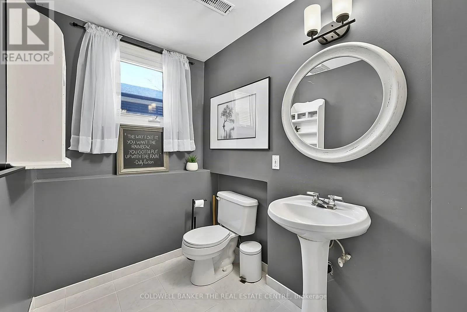 836 ELGIN STREET