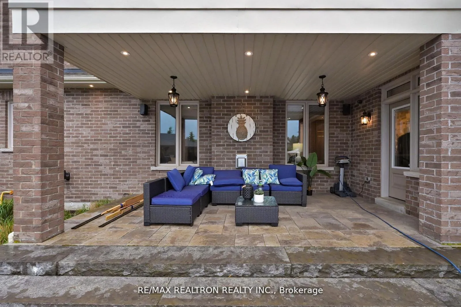 15 PINE VISTA AVENUE