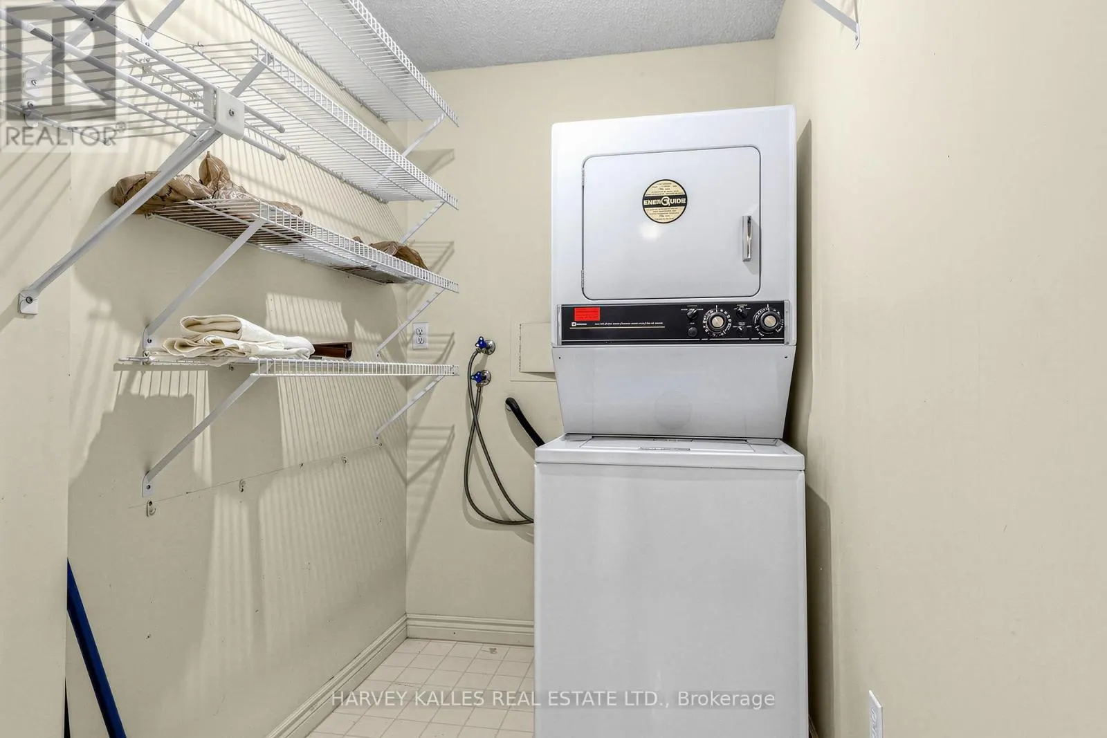 1206 - 1 CLARK AVENUE W
