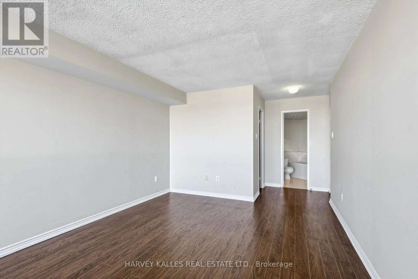 1206 - 1 CLARK AVENUE W