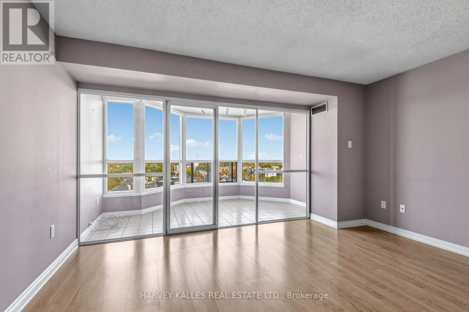 1206 - 1 CLARK AVENUE W