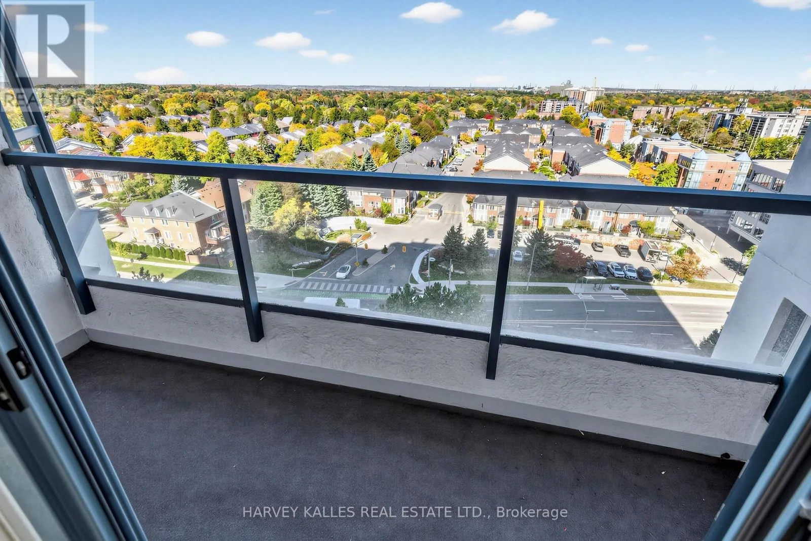 1206 - 1 CLARK AVENUE W